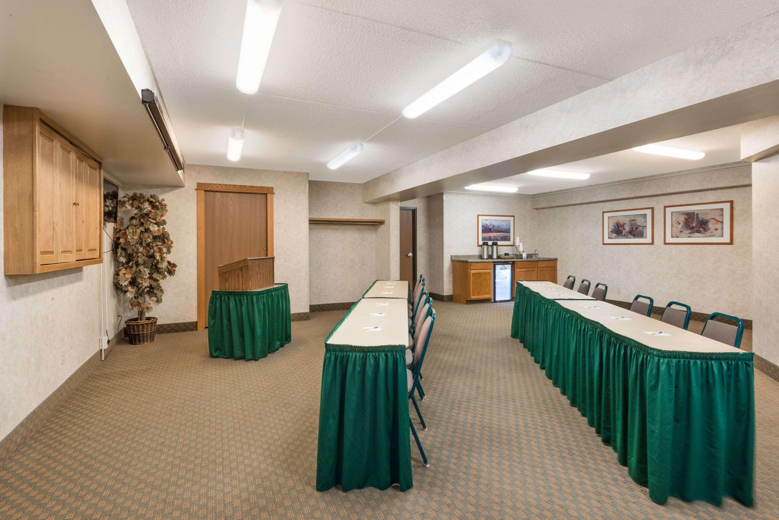 Days Inn & Suites By Wyndham Bozeman Ngoại thất bức ảnh