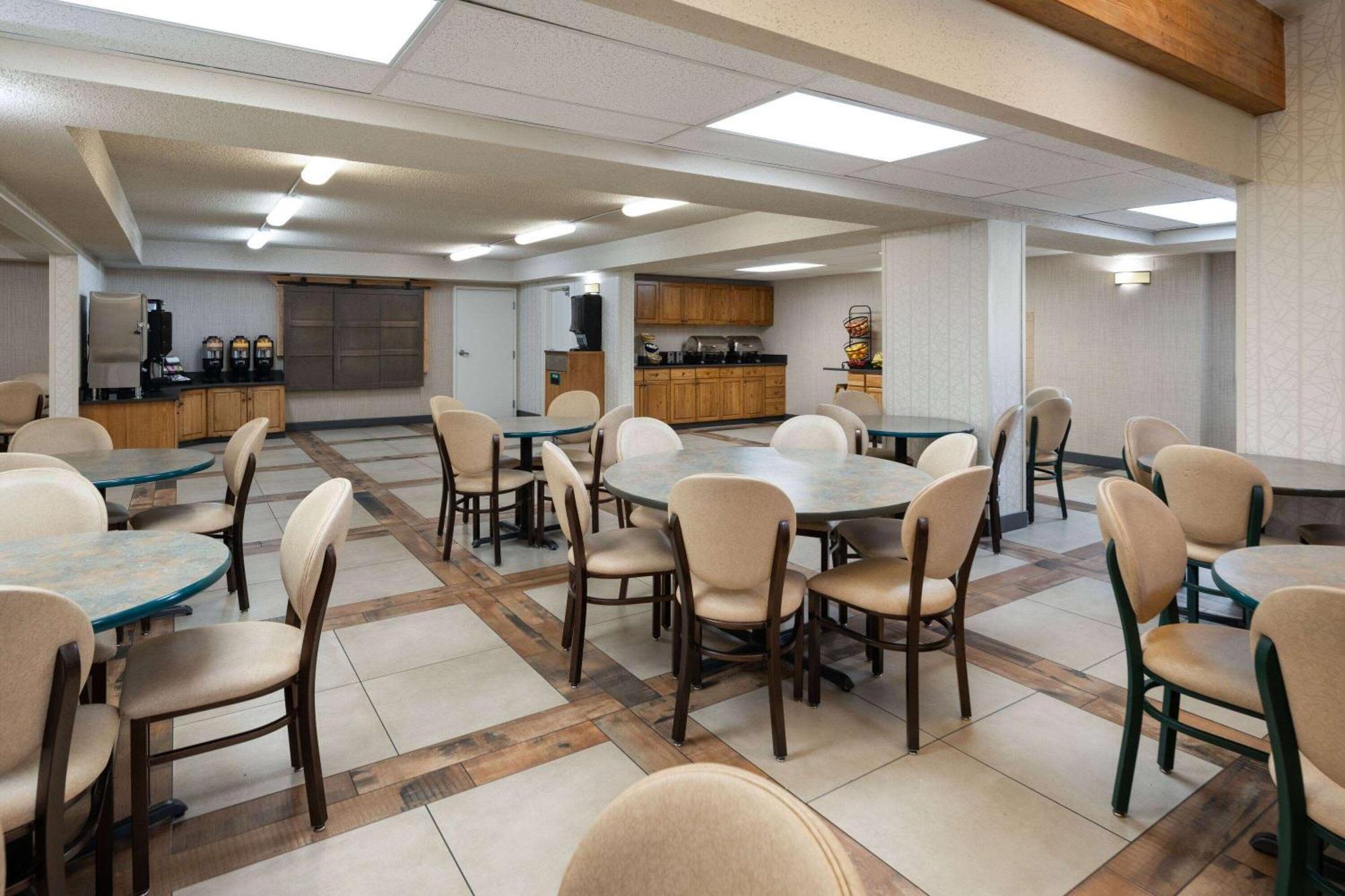 Days Inn & Suites By Wyndham Bozeman Ngoại thất bức ảnh