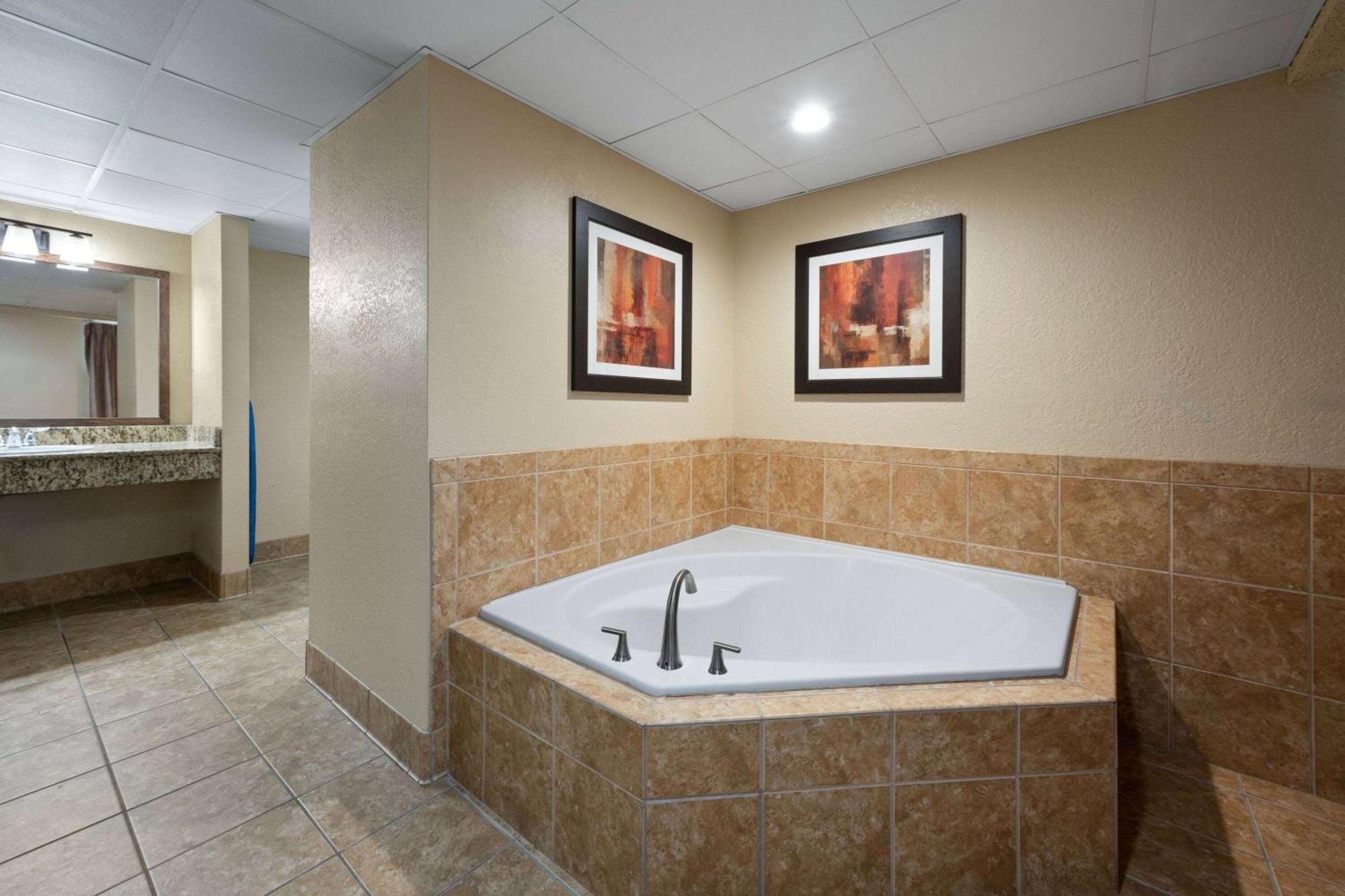 Days Inn & Suites By Wyndham Bozeman Ngoại thất bức ảnh